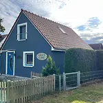 度假居 Gemuetliches Mit Eigener Terrasse By Interhome